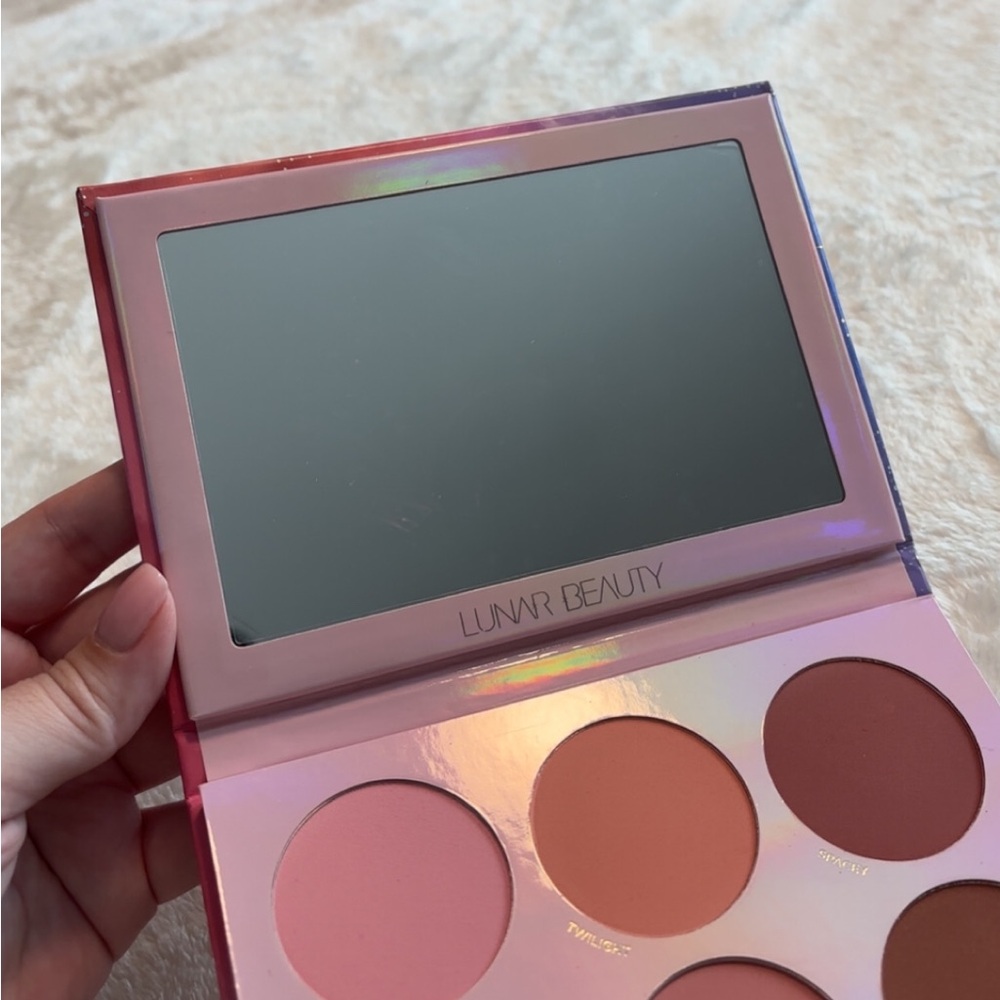 Lunar Beauty Moon Prism Blush Palette - Picture 6 of 8